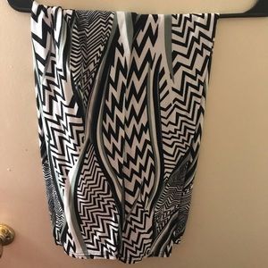 Soft, printed leggings